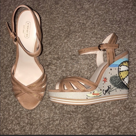 COACH Tan “Beach Scene” Wedge Sandals-9.5 - Picture 2 of 14